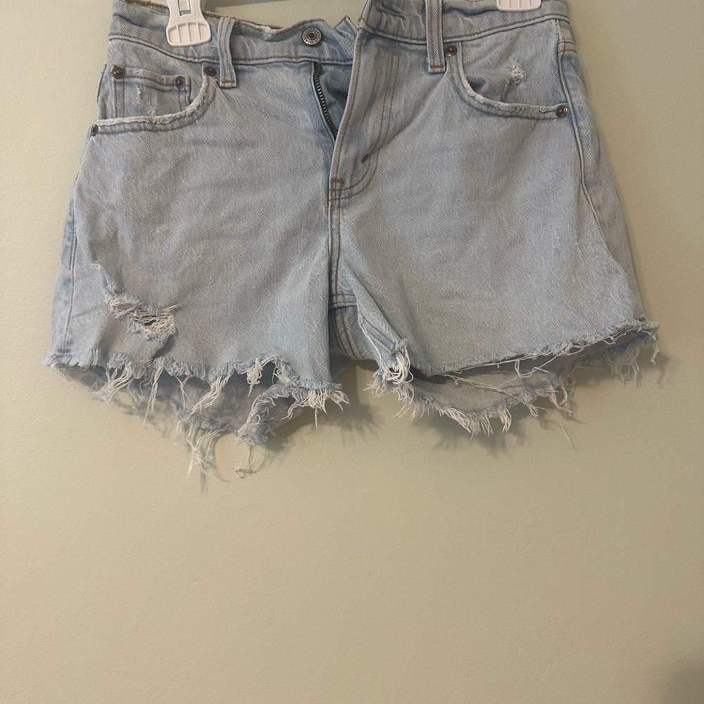 Abercrombie  A line short Mid Rise